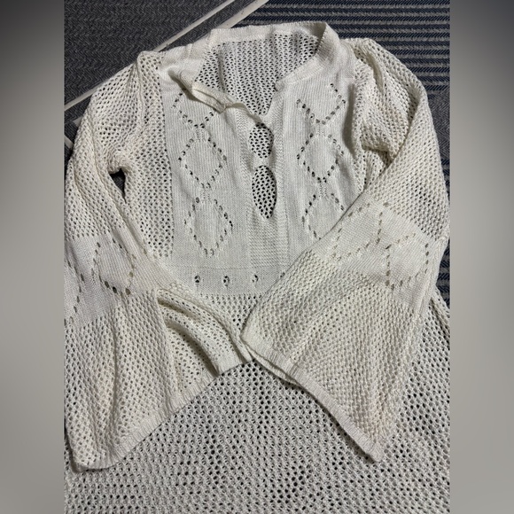 ✨SOLD✨Cupshe Cream Crochet Dress - Picture 4 of 11